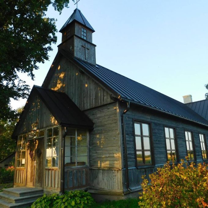 Баптистская церковь – Mezgalciema, Latvia