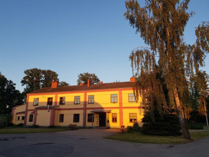 Баптистская церковь – Valmiera, Latvia