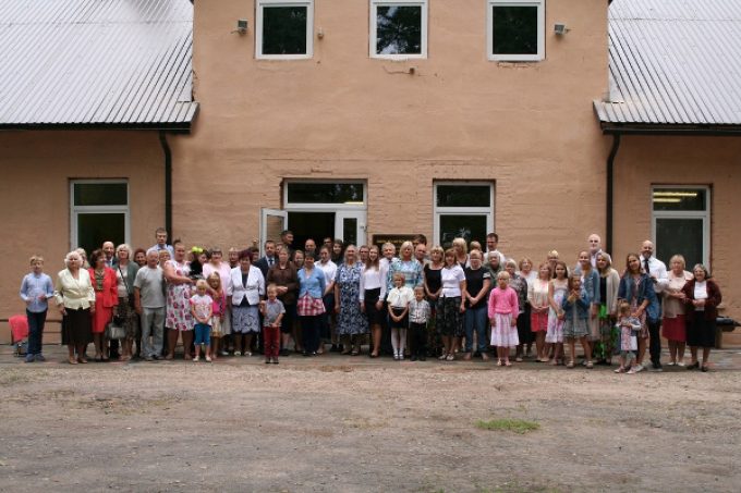 Баптистская церковь – Ziedkalne, Latvia